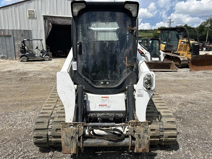2022-bobcat-t770-image-8