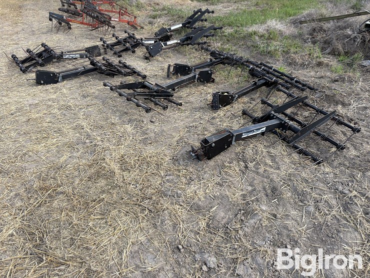 degelman-3-bar-4'-harrows-sections-image-1