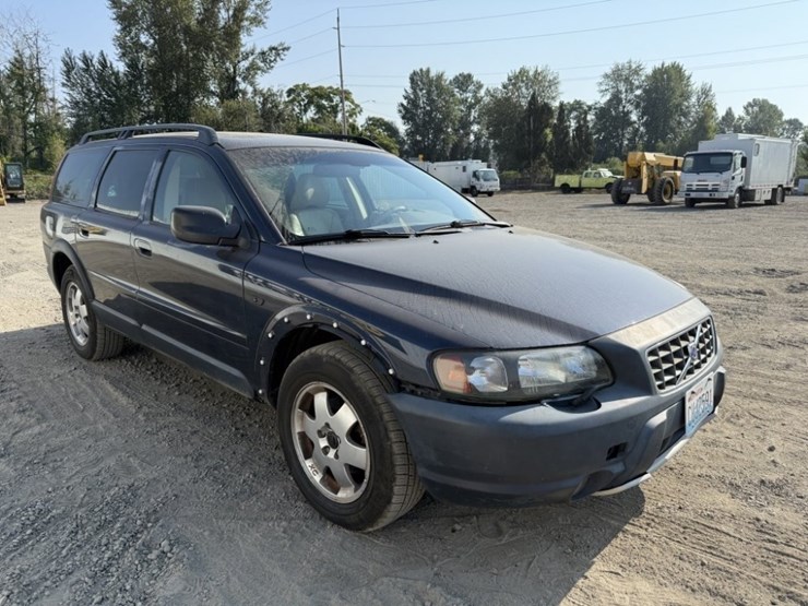 2003-volvo-xc70-image-2