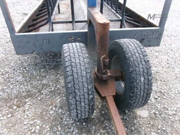 24'-hay-feed-cart-23481-image-2