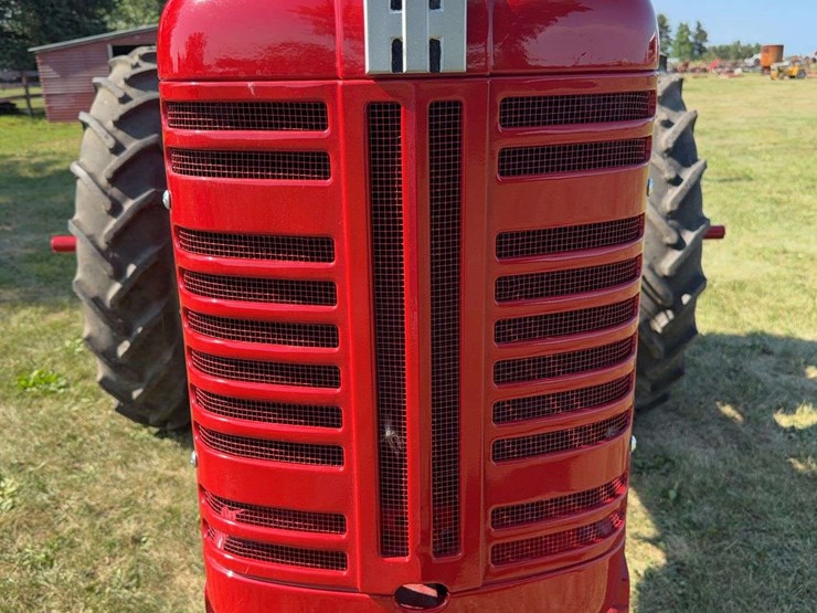 farmall-200-image-9