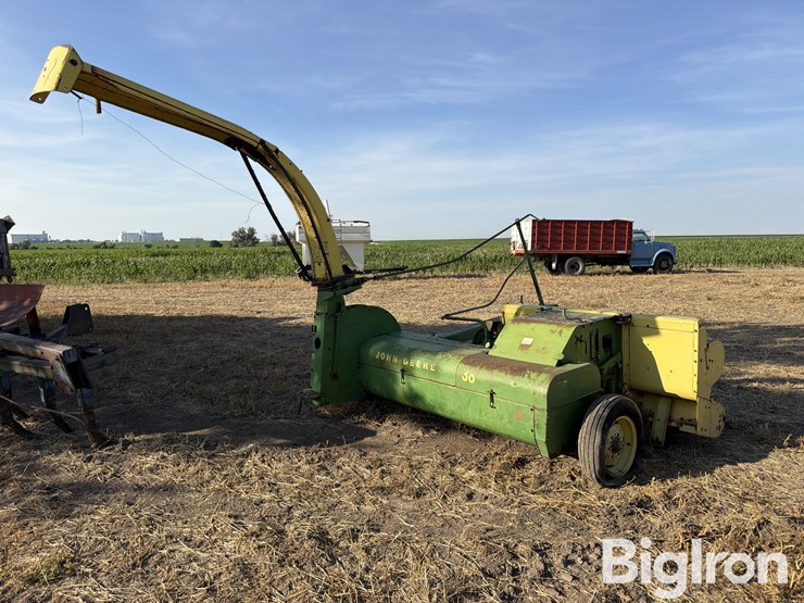 john-deere-38-image-5