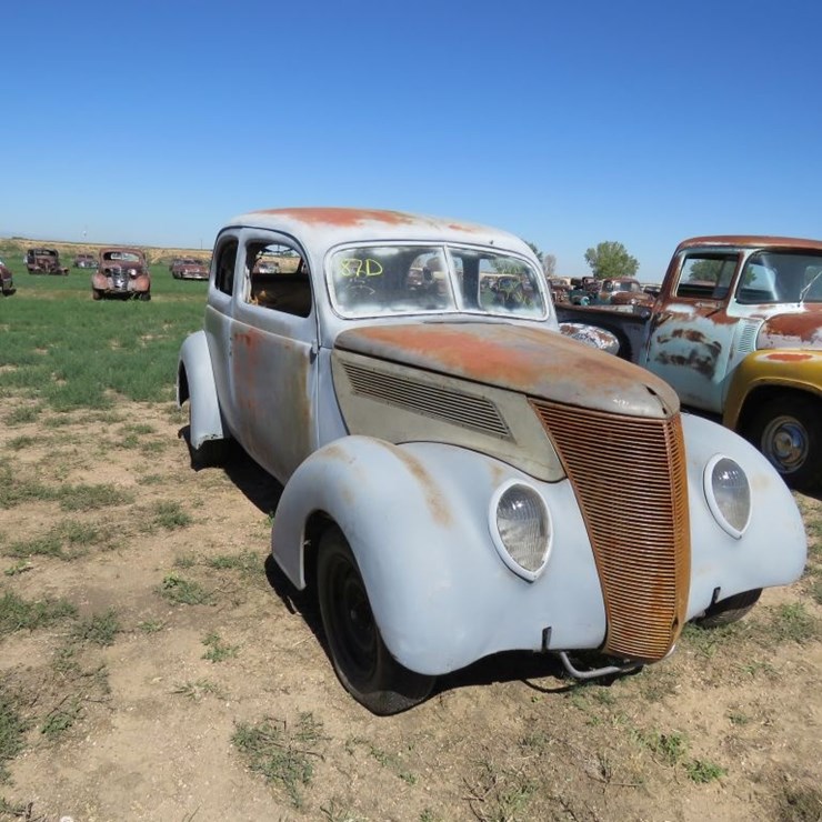 1937 Ford Slant back Tudor Sedan