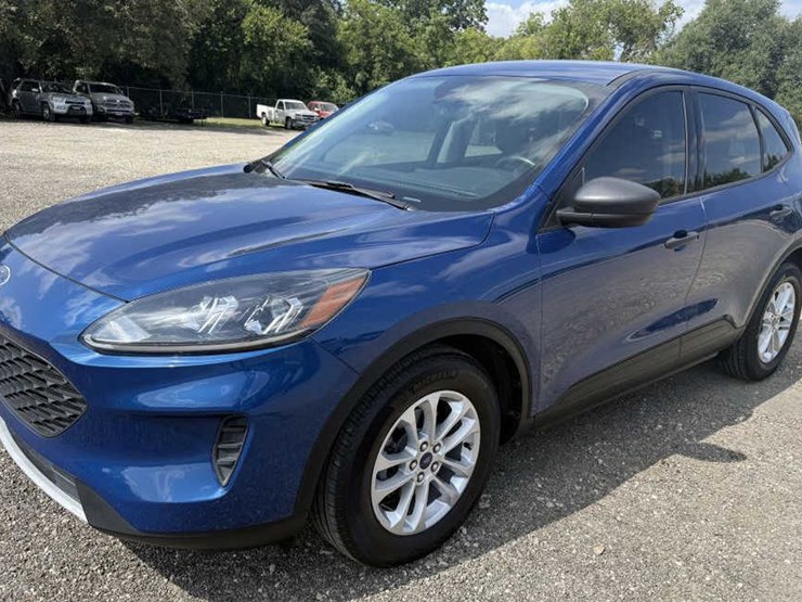 2022-ford-escape-image-1