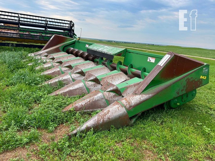 john-deere-843-image-1