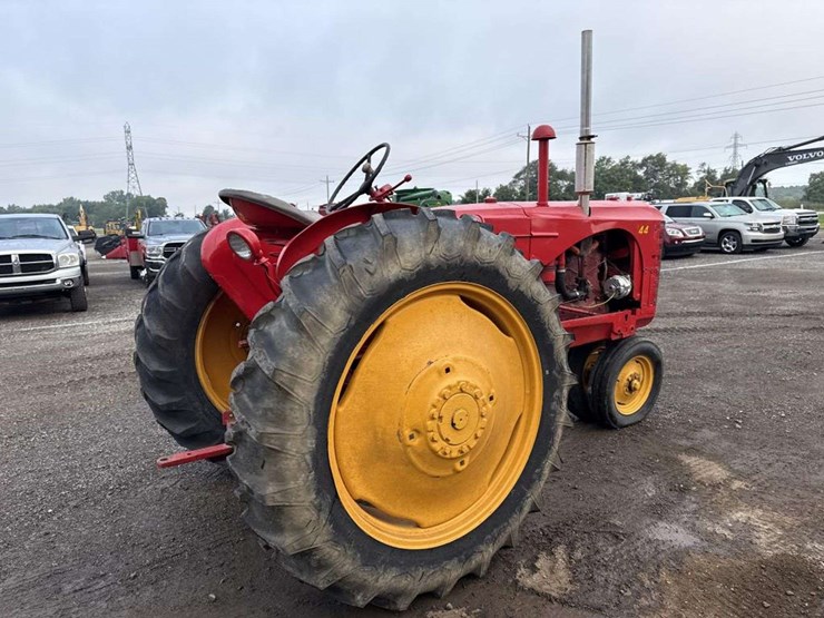 massey-harris-44-image-4