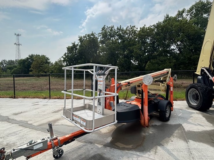 2019-jlg-t350-image-7