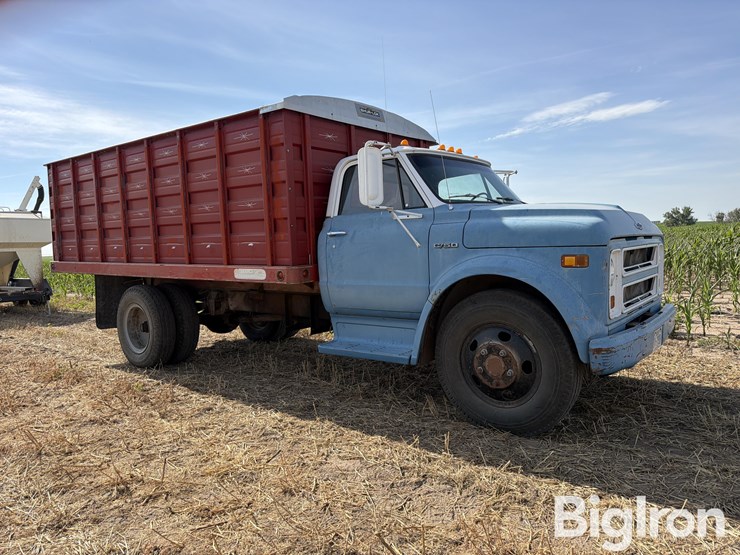 1972-chevrolet-c50-image-3