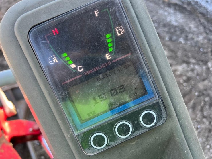 2017-takeuchi-tb216-image-18