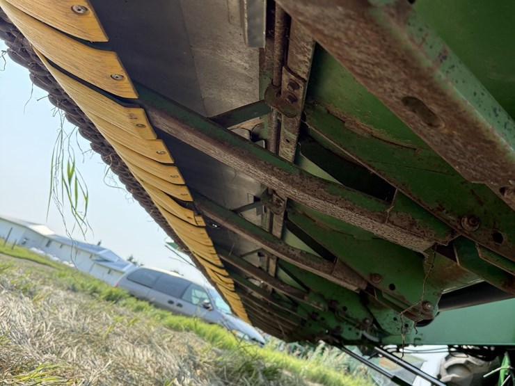 2004-john-deere-630f-image-23