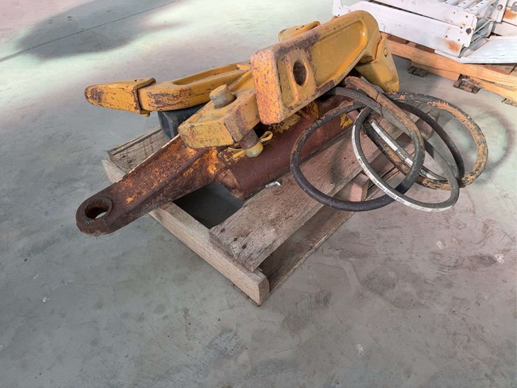 caterpillar-d5-image-5