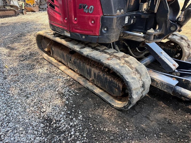2021-yanmar-sv40-image-12