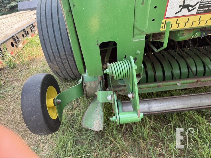 john-deere-569-image-3