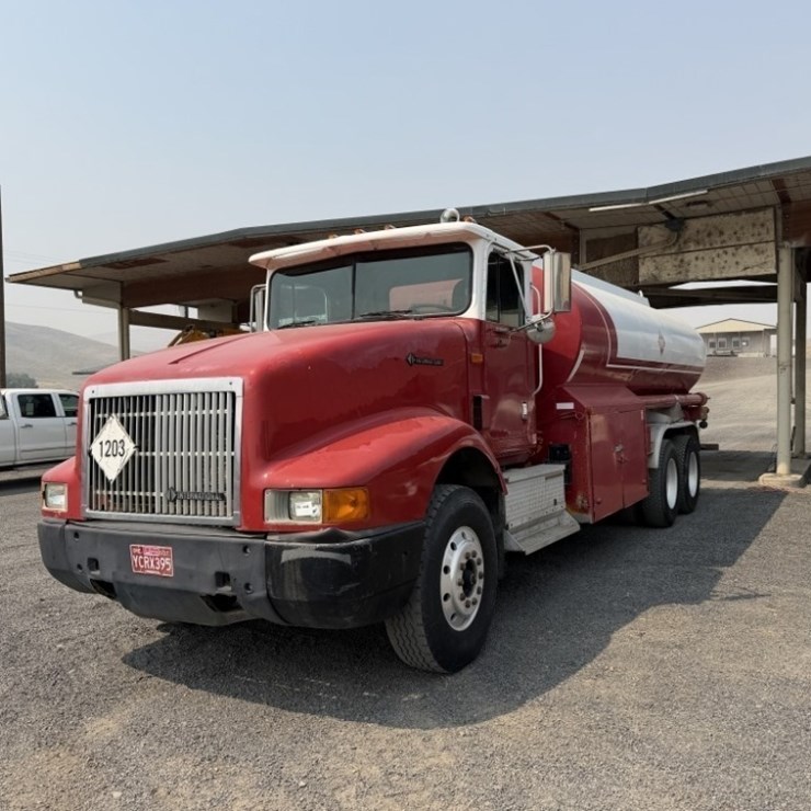 1996 INTERNATIONAL 9400