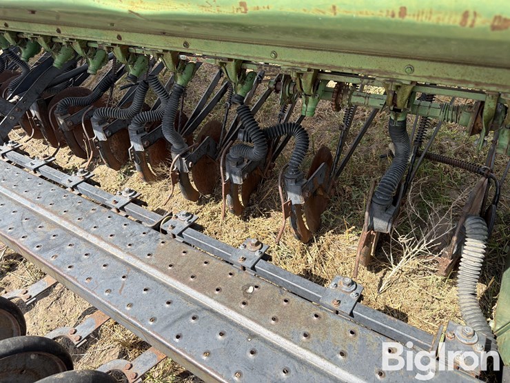 john-deere-8300-image-15