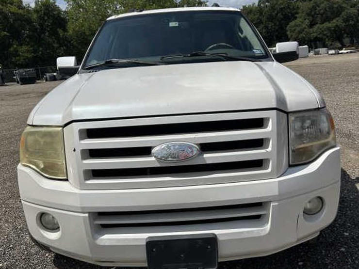 2009-ford-expedition-limited-image-2