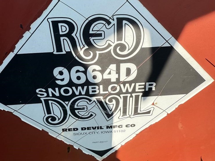 red-devil-snowblower-image-10