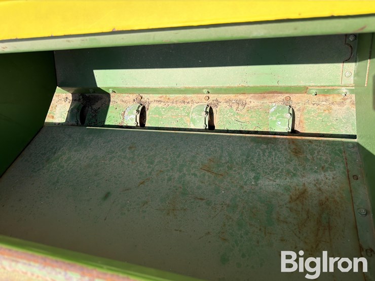 john-deere-8300-image-19