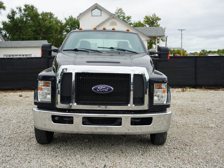 2017-ford-f650-image-2