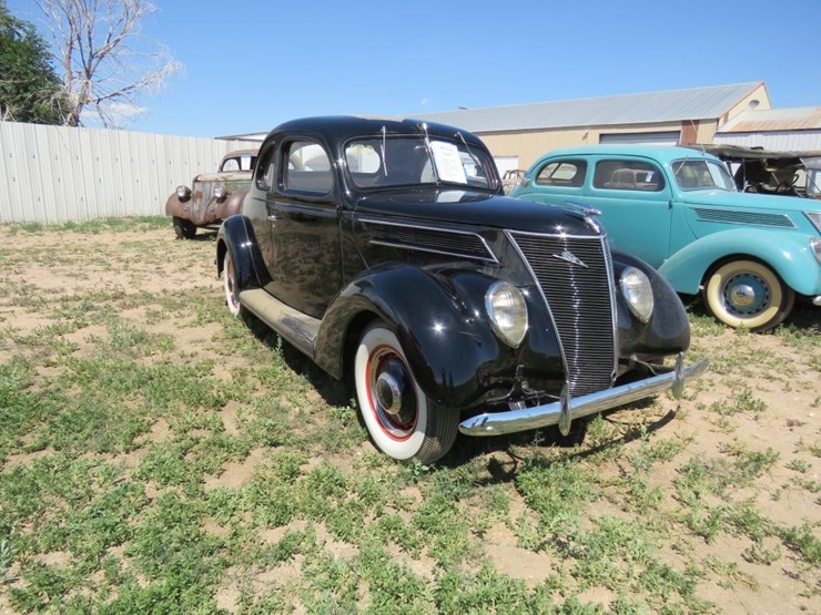 beautiful-1937-ford-coupe-image-1