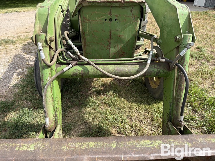 1975-john-deere-1530-image-11