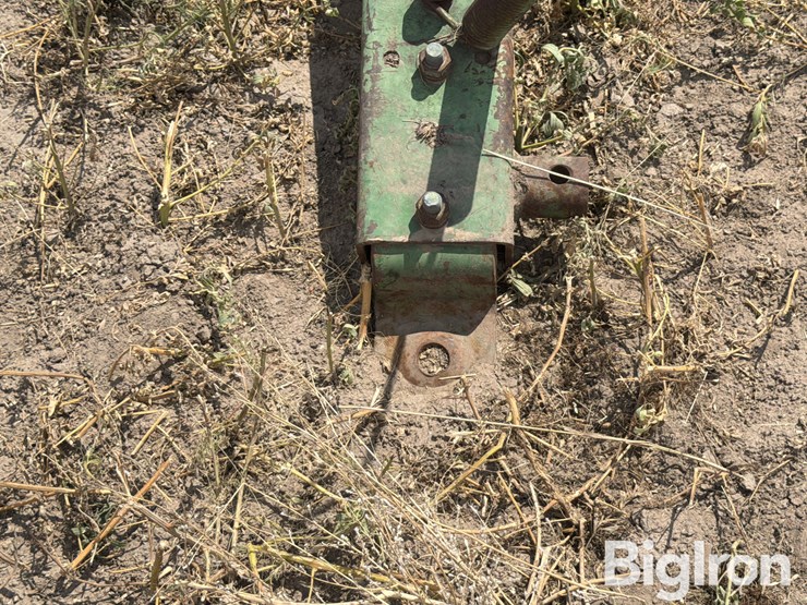 john-deere-8300-image-9