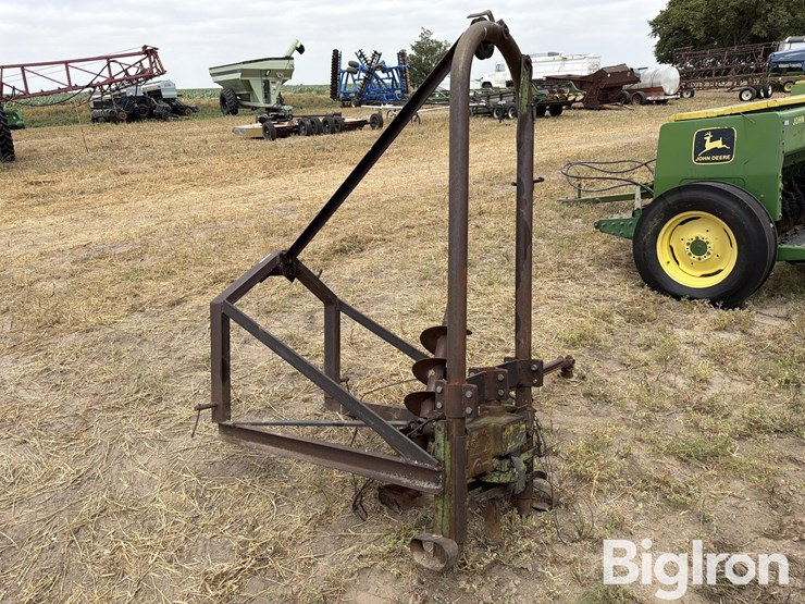 1952-continental-cable-operated-3-pt-post-hole-digger-image-6