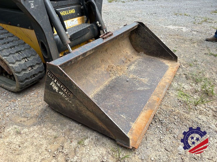 new-holland-c227-image-10