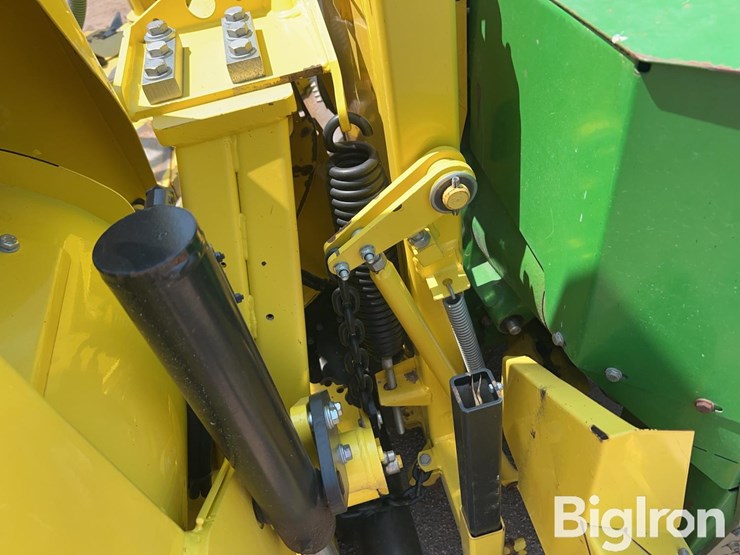 2014-john-deere-698-image-18