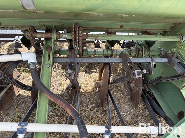 john-deere-8300-image-13