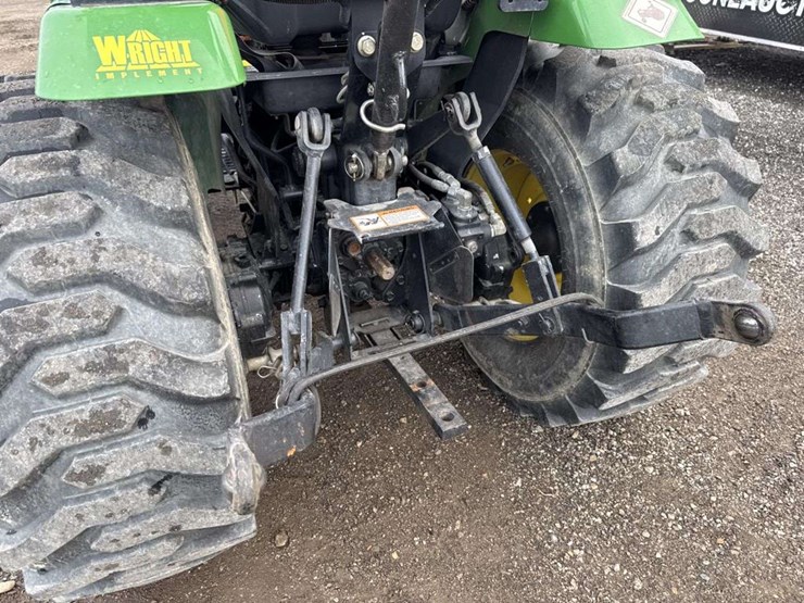 john-deere-2720-image-11
