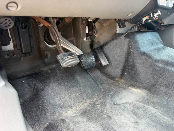 2007-ford-f750-image-10