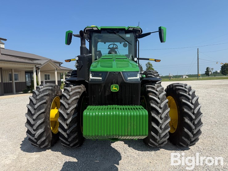 2025-john-deere-8r-370-image-2