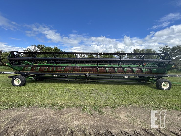 2012-john-deere-635f-image-11