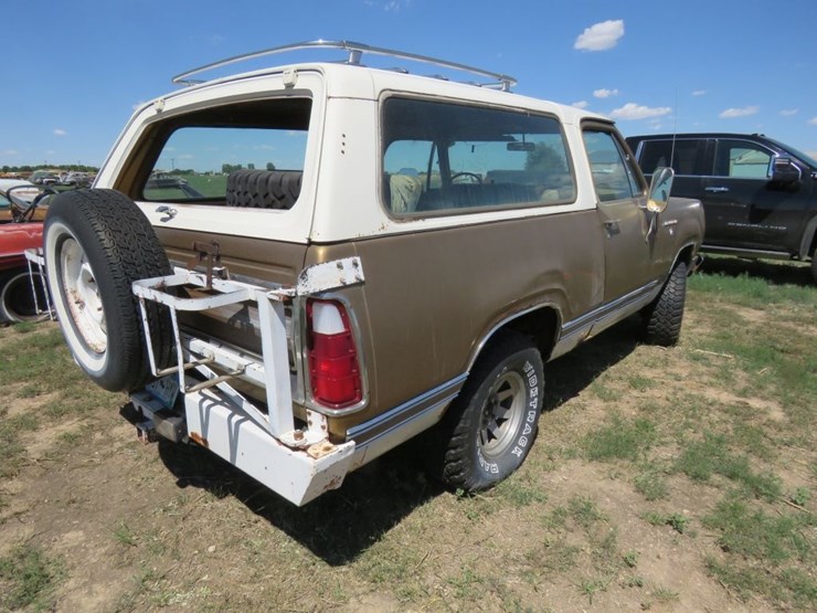 1974-dodge-ram-charger-image-9