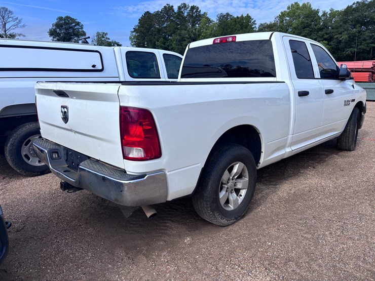 2015-dodge-ram-1500-image-3
