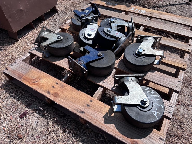 #5115-•-(8)-various-sized-casters-image-1