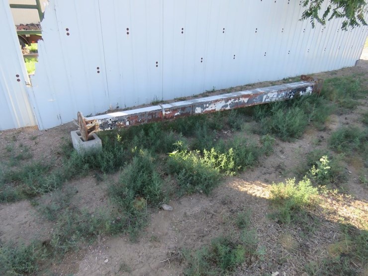 sign-pole-and-appears-at-one-time-a-rotator-image-2