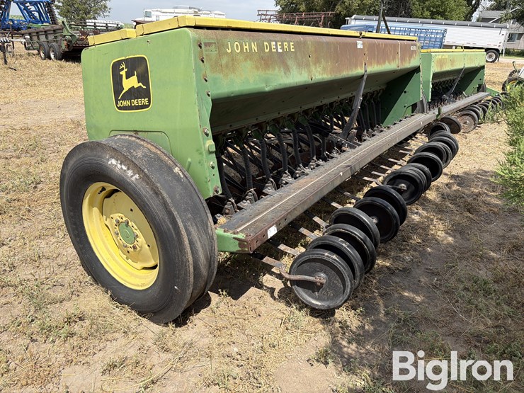 john-deere-8300-image-7