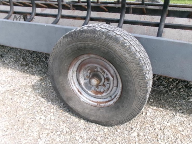24'-hay-feed-cart-23481-image-9