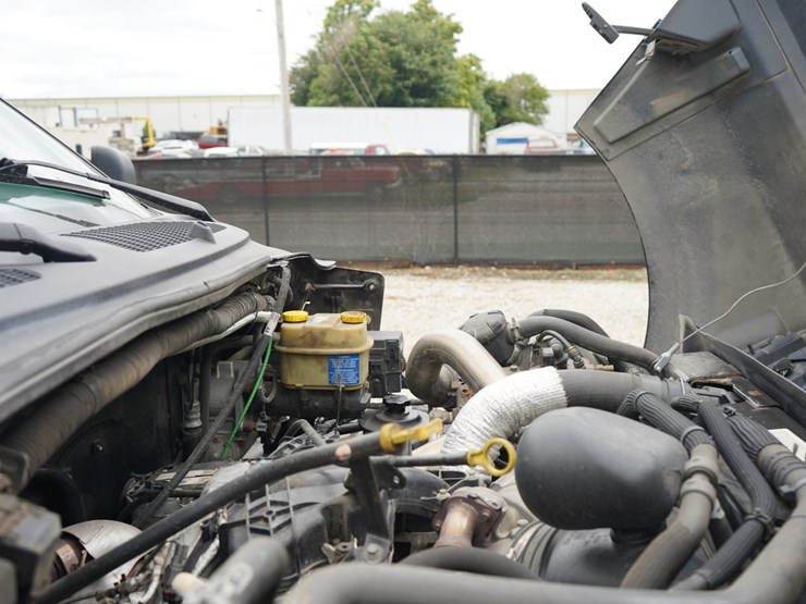 2017-ford-f650-image-26