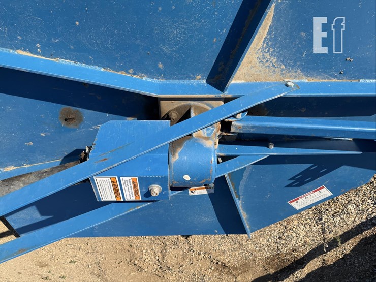 new-holland-951b-image-13