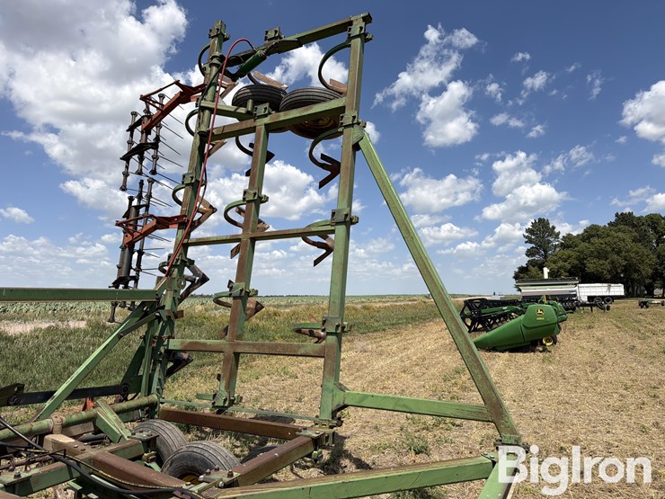 john-deere-1610-image-9