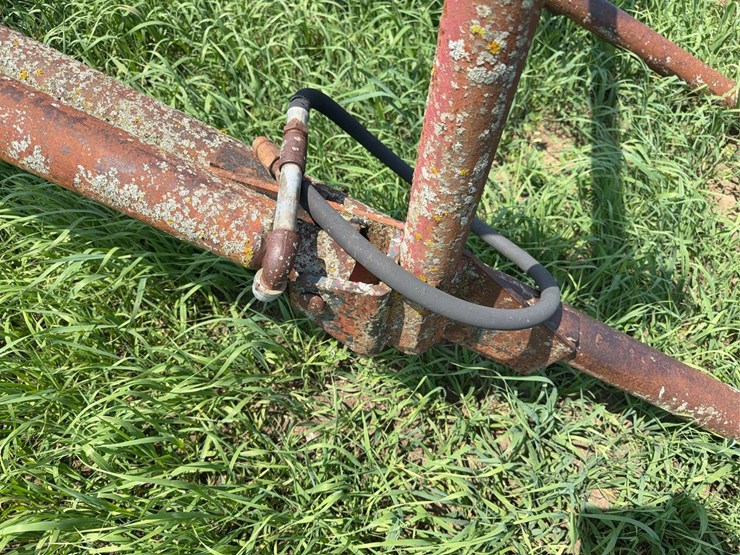 loader-for-farmall-300-or-350-image-15