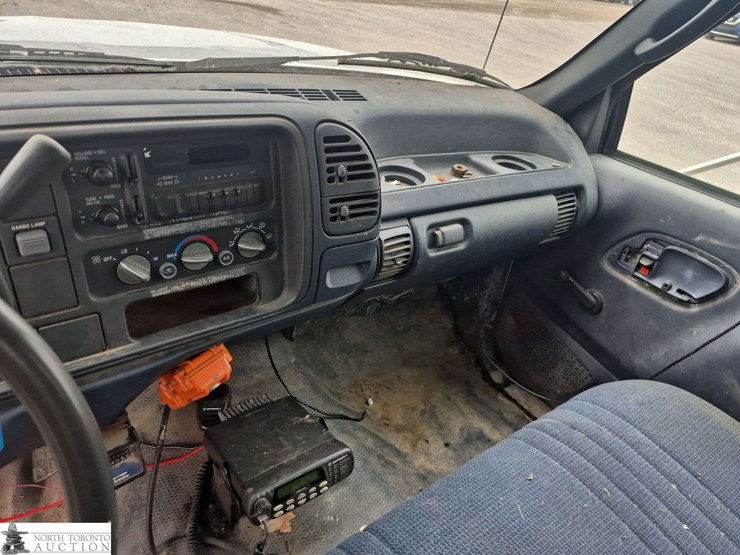 1995-chevrolet-3500-image-14
