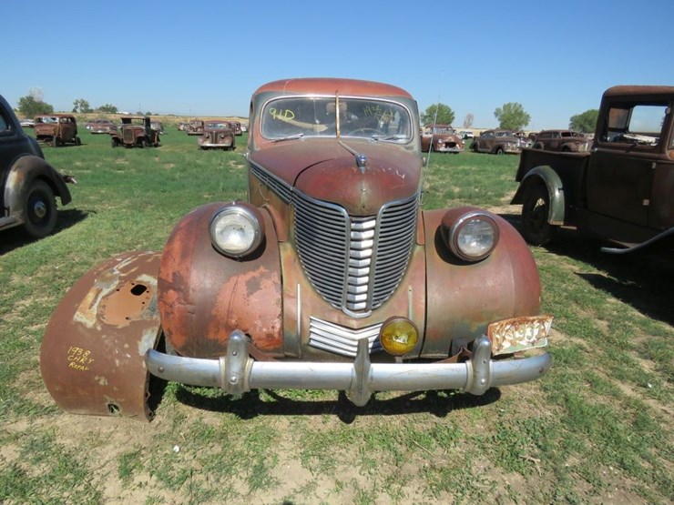 1938-desoto-2dr-sedan-image-2