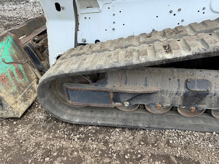 2022-bobcat-t770-image-20
