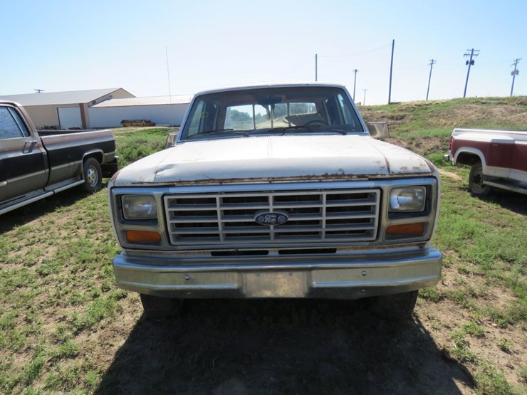 1983-ford-f350-image-2