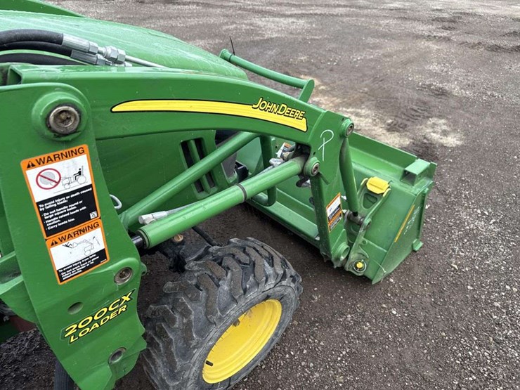 john-deere-2720-image-17