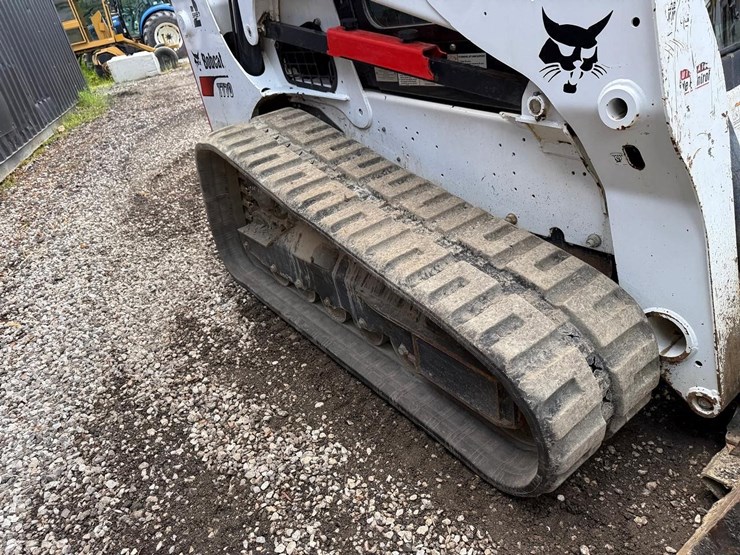 2022-bobcat-t770-image-12